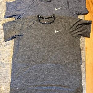 LOT OF 2 MEN’S NIKE SWIM SHIRTS SIZE XL